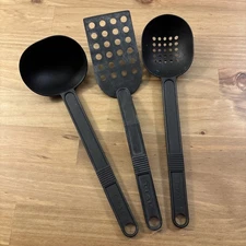 VTG T-Fal Black Nylon Slotted Holes Spatula Plastic Lightweight Flipper & Ladles