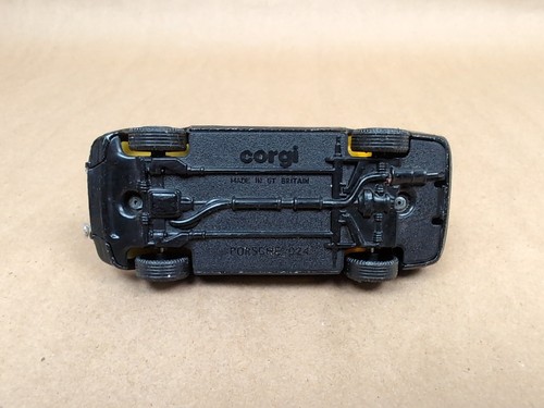 Vintage Corgi Black w/Yellow Interior Porsche 924 Turbo Diecast Some Damage - Picture 5 of 6
