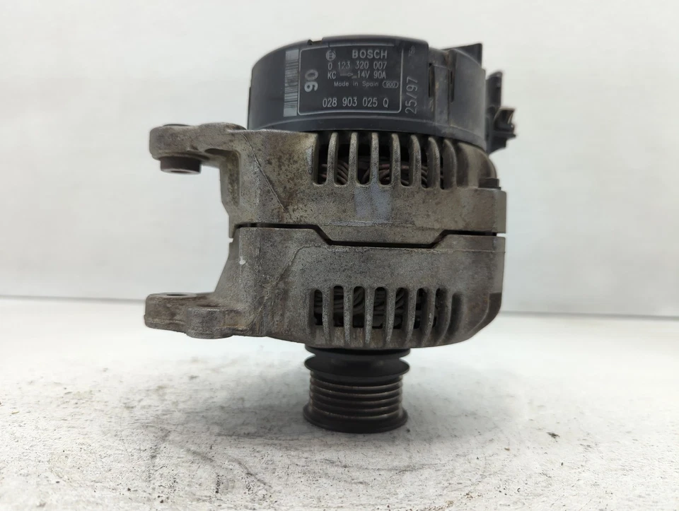 Volkswagen Eurovan 1992 alternador generador conjunto de carga motor fabricante original APBLX Foto 4 de 4