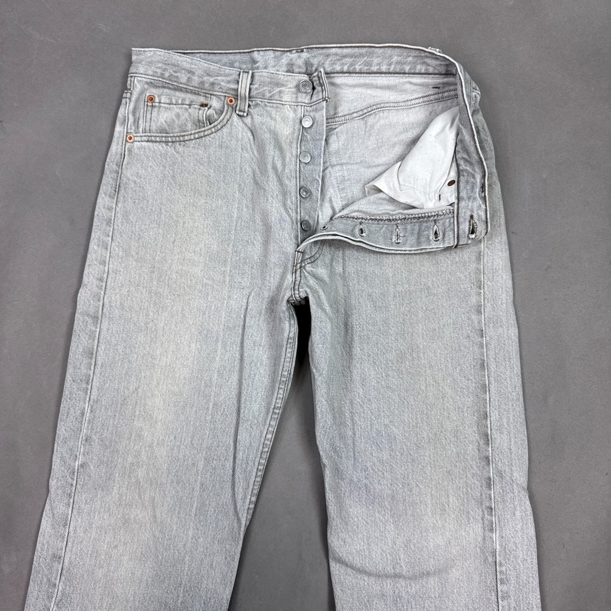 Vintage Levis 501 Jeans Men 32x34 Gray 90s Made USA Faded Denim