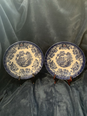 2 ROYAL WESSEX Serving Bowls White Blue Porcelain Diameter 9 in MADE IN ENGLAND