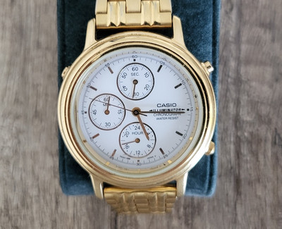 Casio Illuminator MQB-100 Herrenuhr Chronograph Funktioniert Gold Tone