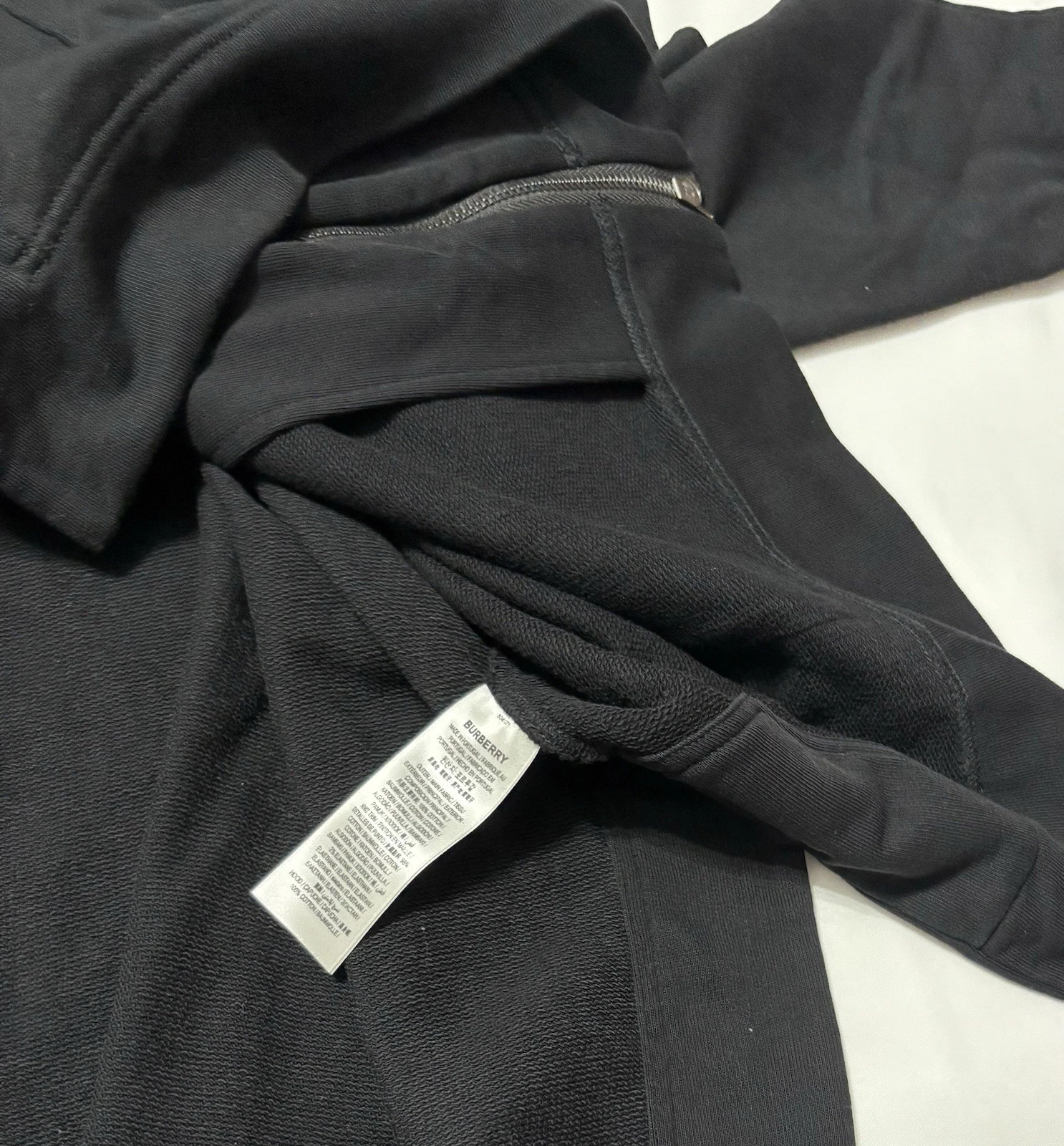 Felpa con cappuccio BURBERRY nera media M nuova con etichette