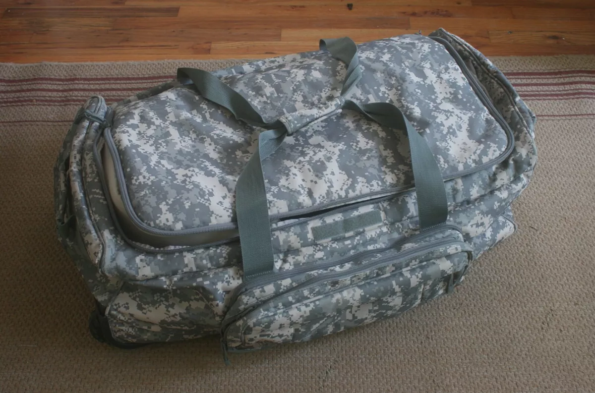 Army duffle bag with wheels cheap