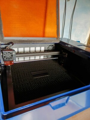 Two Trees TS-3 Pro mit Rotary Laser Graviermaschine