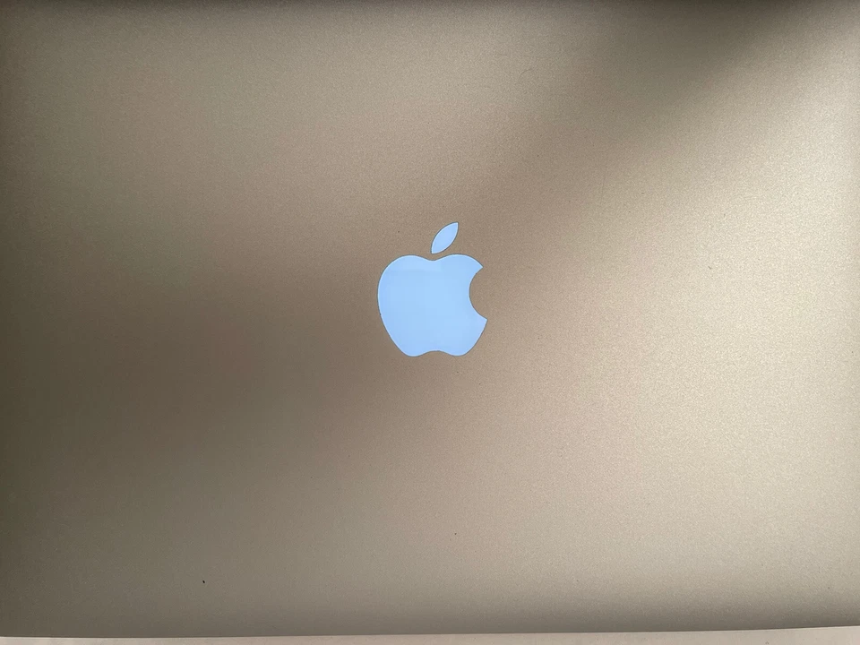 Apple MacBook Air 13" Mid 2011 A1369 i5 1.7GHz 2GB Gray - Battery Drains Quickly - Image 3 of 4