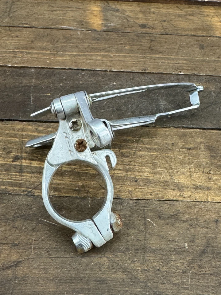 Vintage Shimano Deer Head Front Derailleur FD-M700 Deerhead 28.6 mm Half Step A5 - Image 2 of 4