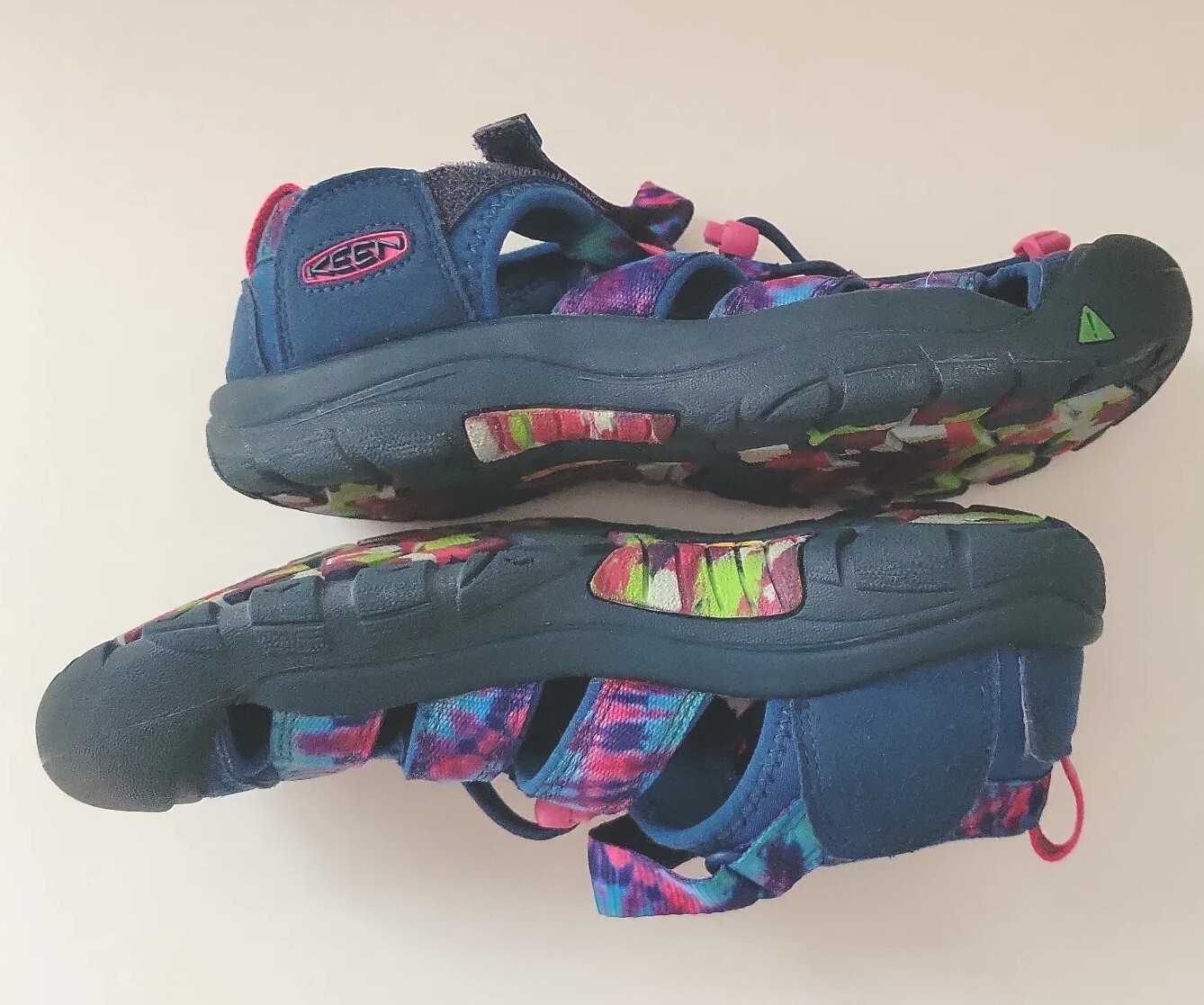 Keen Newport Sandals Youth Girl Size 5 Blue Pink Tye Dye Waterproof