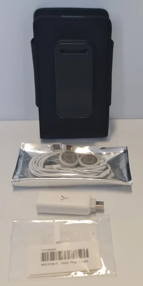 iPod Apple FireWire Adapter (M9126G/A) Accessories Connector In-Ear Earpods Case - Image 2 of 4