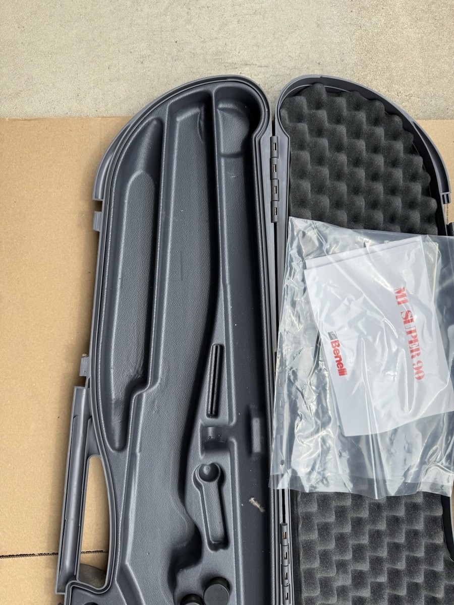 Benelli Super 90 Hard Gun Case, Comes with chokes, wrench, shims