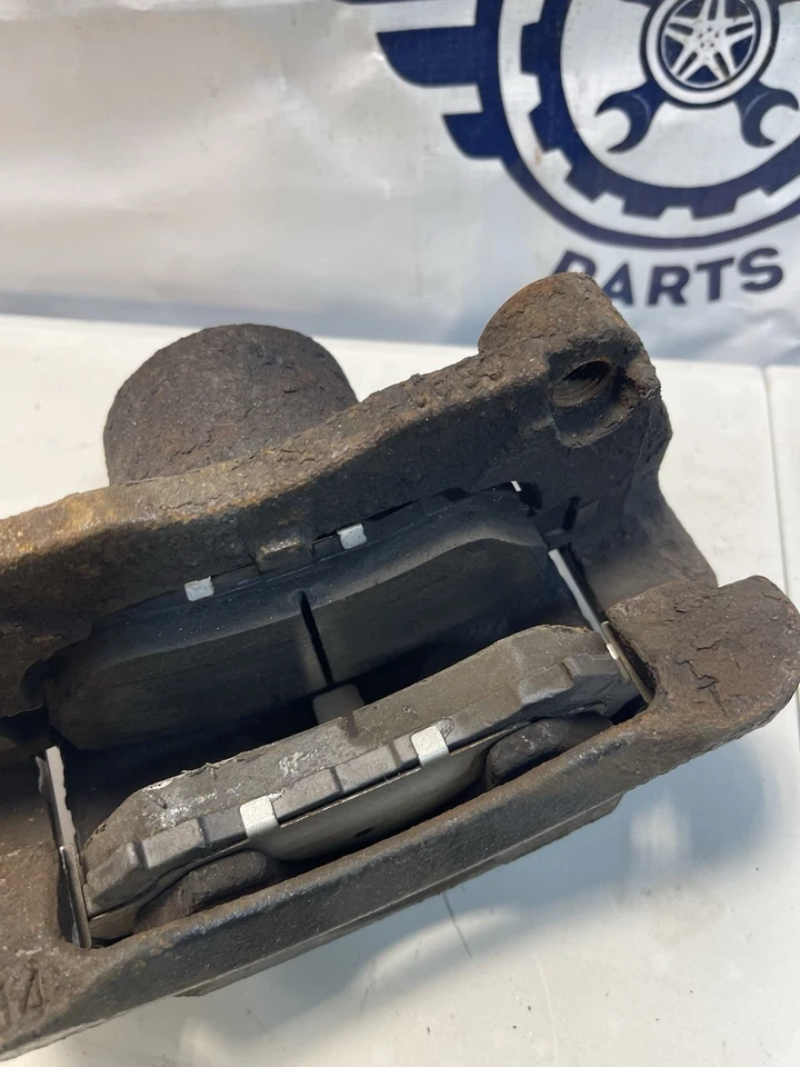 Оригинальный передний левый тормозной суппорт для Nissan Rogue 2008 2009 2010 2011 2012 2013-2015 годов выпуска - Изображение 2 из 4