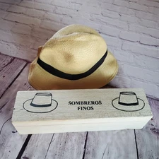 Montecristi Panama Fedora Rollable Hat in Wood Box Toquilla Straw Ecuador 
