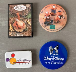Walt Disney Art Collectibles Promotional Pinback Buttons Lot Of 4