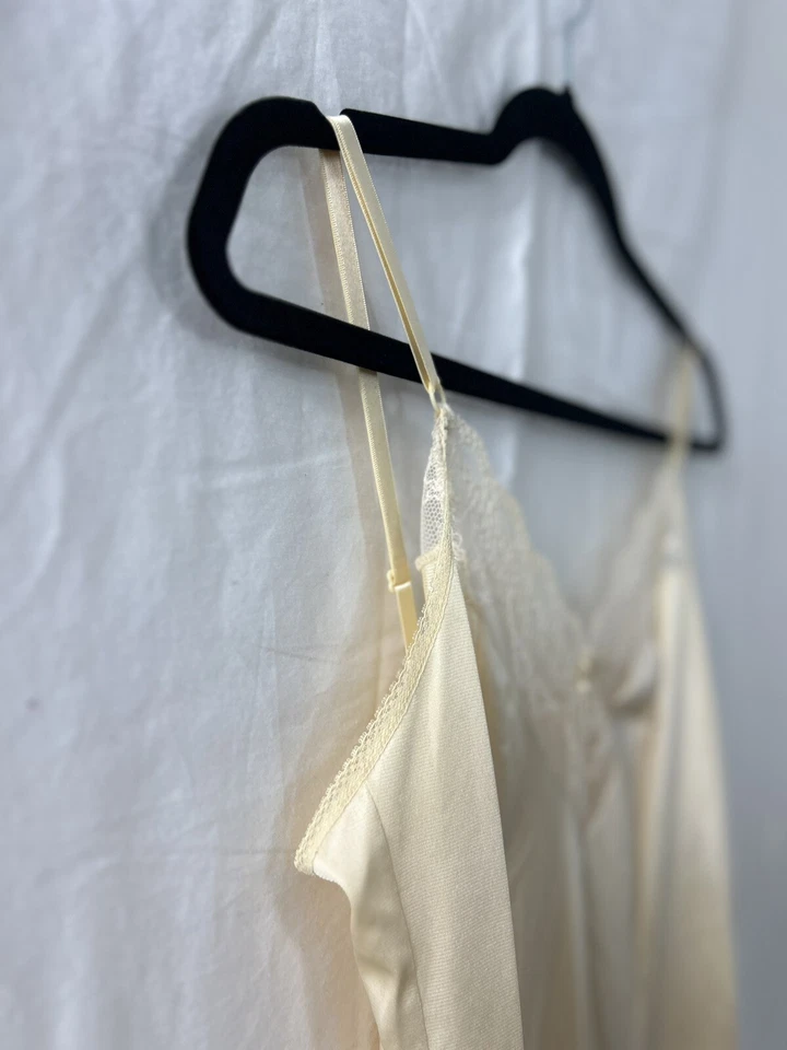 De Colección Maiden Form Something Special Encaje Completo Deslizamiento Nylon Sedoso Hecho en Unión 34 Crema Foto 2 de 4