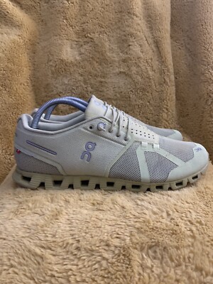 On Cloud Swiss Engineering Running Shoes Women’s size