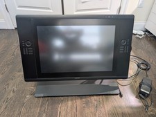 Wacom Cintiq 24HD Touch - DTH-2400 - 24" Pen Display - Ergo Stand - Grip Pen