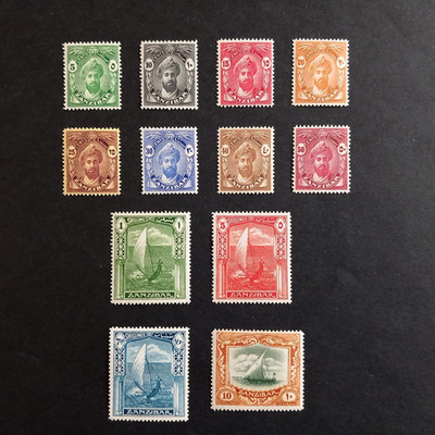 ENGLISCHE KOLONIEN SANSIBAR 1936 / SULTAN BIN HARUB, SERIE VON 12 VAL. UNVOLLSTÄNDIG POSTFRISCH **