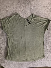 RBX Shirt Womens Medium Green Relaxed Fit V Neck Lightweight Athletic Yoga Top