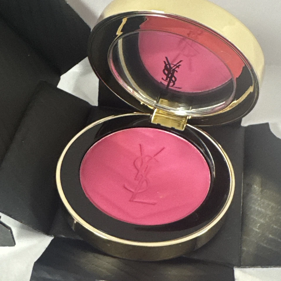 Yves Saint Laurent Make Me Blush Bold Blurring Blush Mischievous Magenta 03 6g - Image 3 of 4