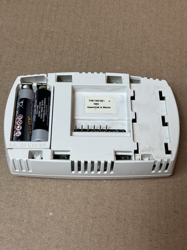 Honeywell FocusPro 6000 TH6110D1021 Programmable Digital Thermostat - Picture 8 of 11