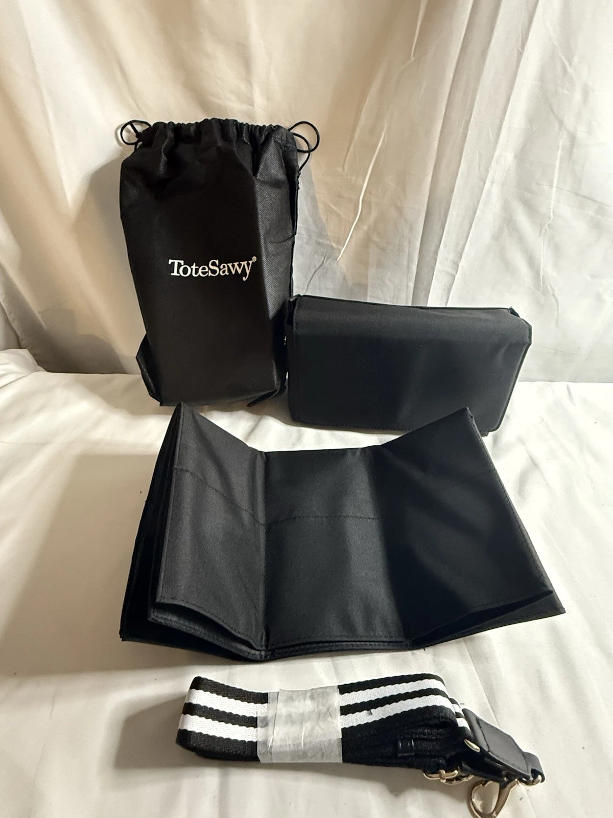 ToteSavvy Small Black Diaper Bag w/ Changing Pad & Strap NWOT