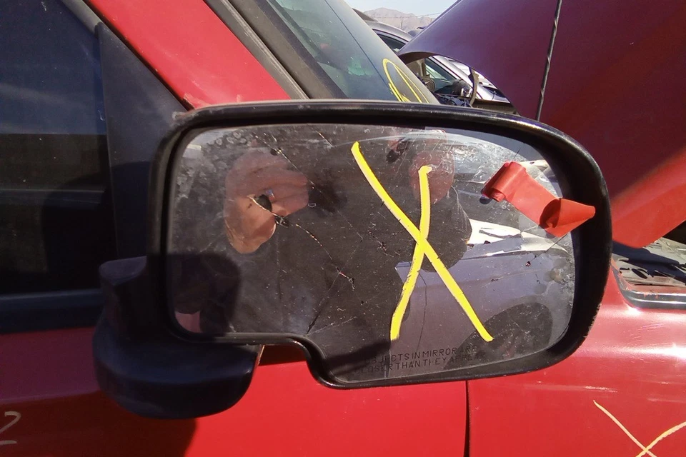 Espejo retrovisor de puerta de pasajero derecho Chevrolet Silverado 1500 2004-2007 vista lateral OEM Foto 2 de 4