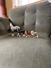 Breyer - Stablemates (2) and Northlight (2)