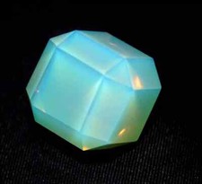 Natural Green Opal 120.8Ct Cube Cut Welo Australian Untreated Certified Gemstone