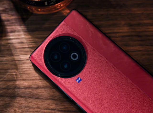 VIVO X Fold 2 5G 8.03 VIVO X Fold 2 5G 8.03