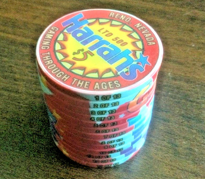 HARRAHS Reno, Set of 13 Chips 5$, Gaming Through the Ages LTD 500 Poker Jeton
