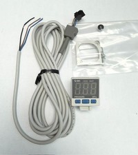 SMC Digital Pressure Switch ISE35-N-25-M