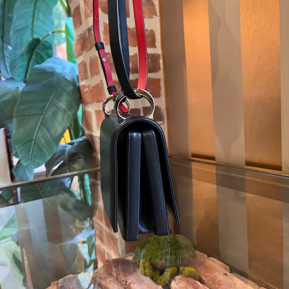 CAROLINA HERRERA Insignia Black Leather Shoulder Bag - Image 4 of 4