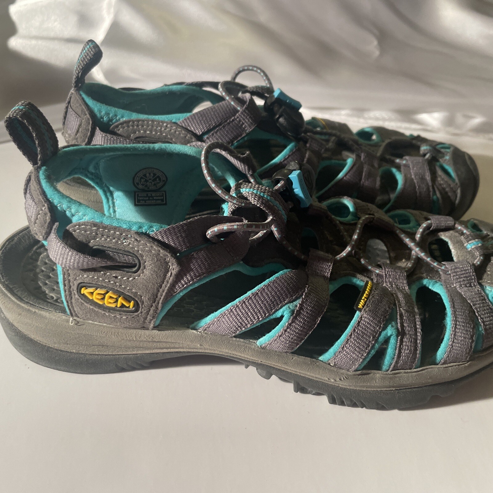 SANDALO DA TREKKING IN RETE WATER HALKING KEEN DONNA SUSSURRO RESISTENTE TAGLIA 6 5