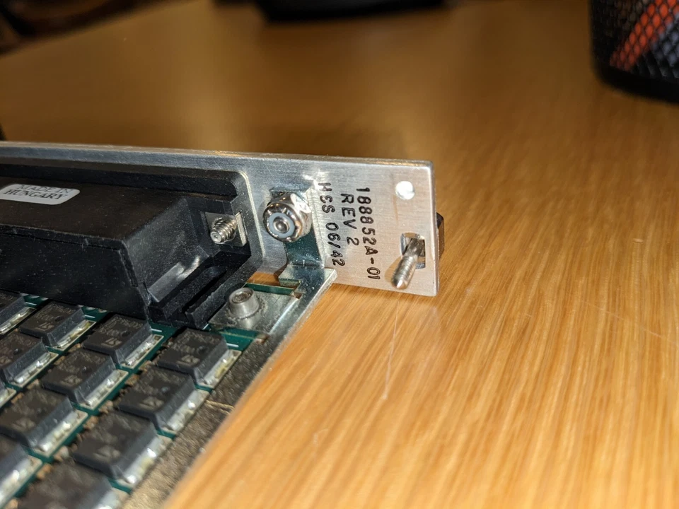 National Instruments PXI-2567 (controlador de relé PXI) Foto 3 de 4