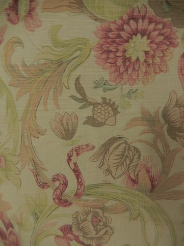 G.S. Tessuti "Tessuto stampato flora e fauna. Rosa verde marrone. 54,5 x 33". F-228 - Foto 9 di 12