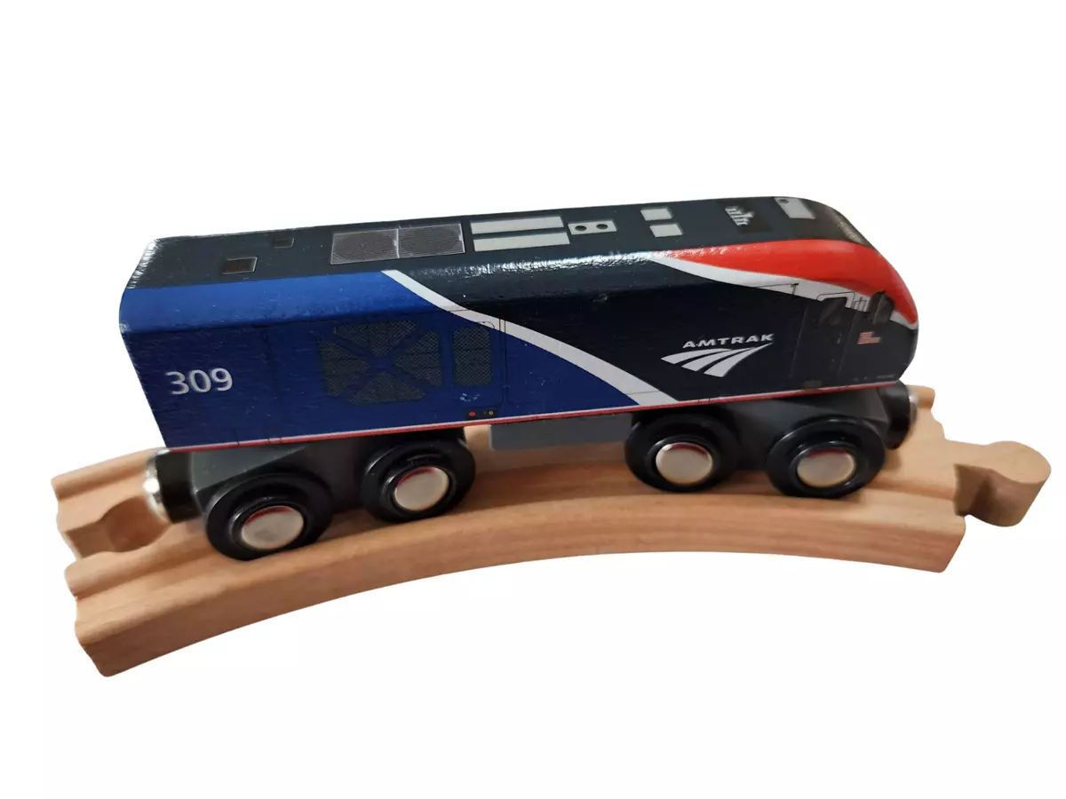 Wooden Amtrak Train ALC42 Superliner Set Compatible with other Brands  w/Station