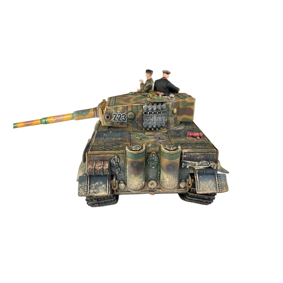 Forces of Valor 1:32 Tiger I Tank #223 w/ 2 Crew Figures – Unimax 2003 - Image 3 of 4
