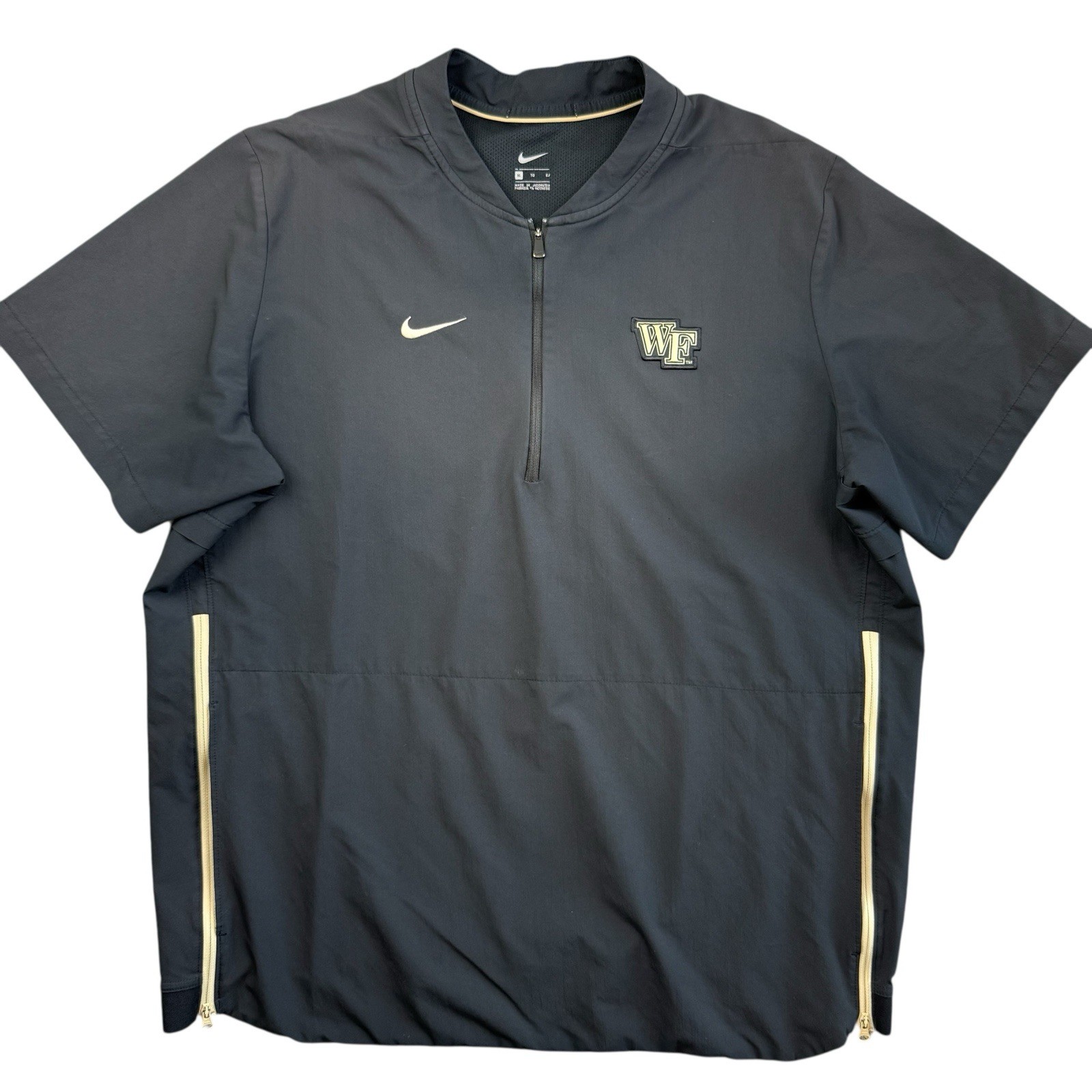 SACAI X NIKE Giacca Nike Wake Forest Baseball SQUADRA EMESSA manica corta 1 4 zip Dugout BP XL