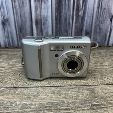 Samsung S630 6.0MP Digital Camera - Silver For Parts Only Won  t Power On