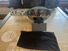 Oakley Snow Goggles  Flight Tracker M Jade w/ PRIZM Sage Gold Iridium Lens