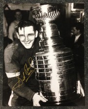 Sid Abel SIGNED Red Wings 11X14 Photo With Stanley Cup