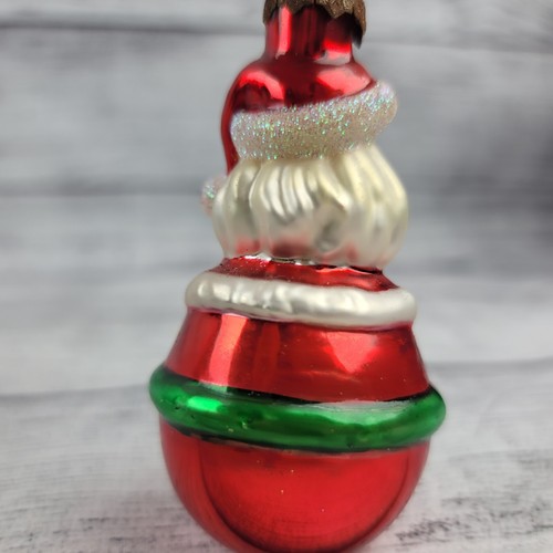 Santa Round Glass Ornament Thomas Pacconi - Picture 2 of 3