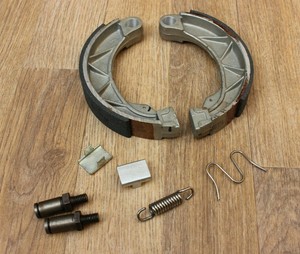 Lambretta Gp Dl Front Or Rear Makino Racing Brake Shoe Stainless Steel Fixings Ebay