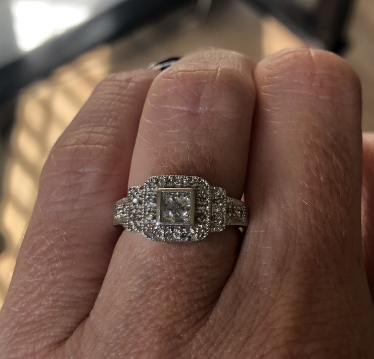 Reeds Store Reeds Jewelers Potomac Mills Emerald Cut Diamond