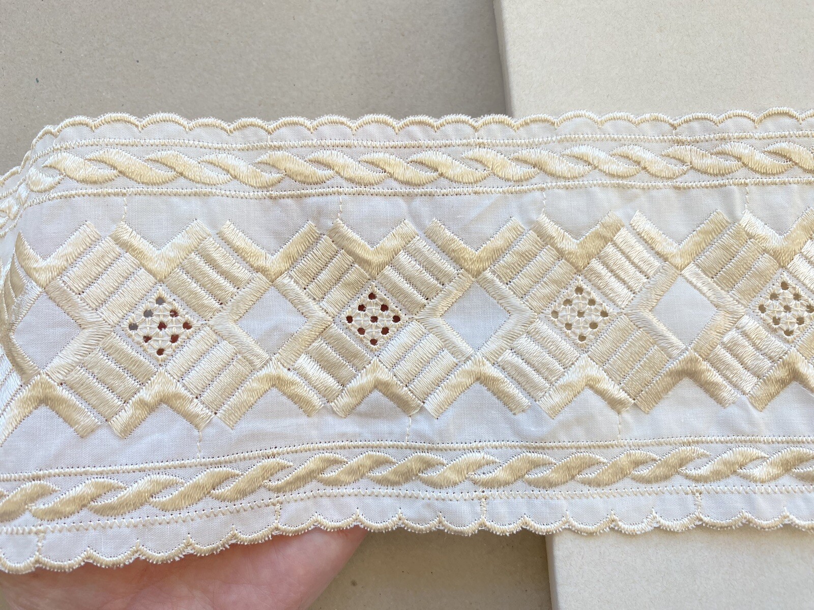 Picture 2 of 16