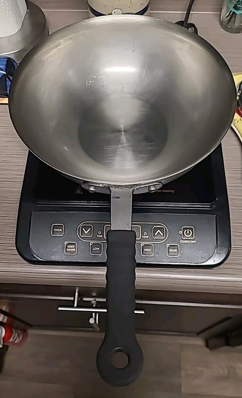 VOLLRATH 77750 11" Tribute Stir Fry Pan W Silicone Trivent Handle Used