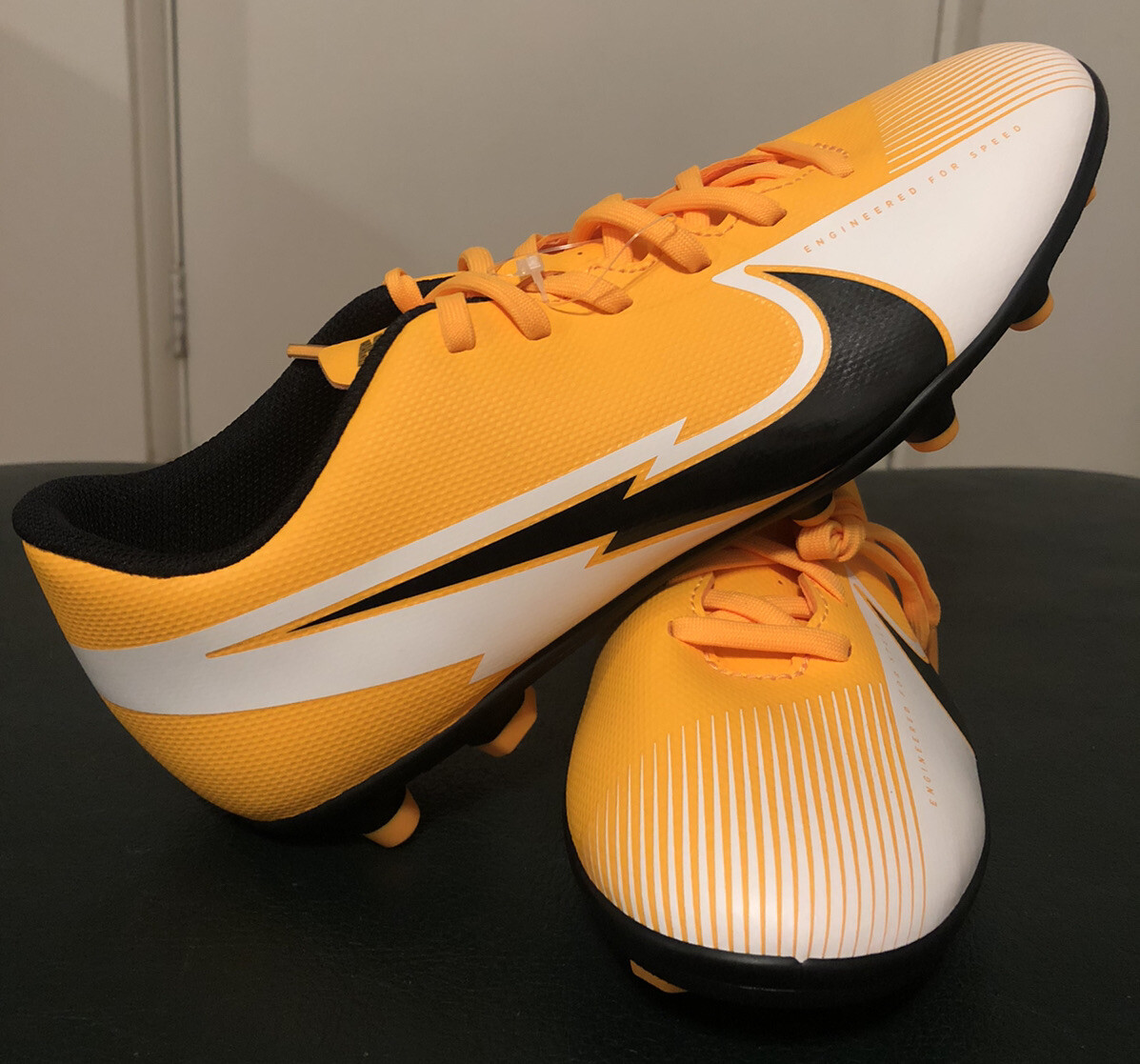 Nike Mercurial Vapor 13 Club MG - AT7968 801 - Laser Orange  display picture 1