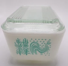 Vintage Pyrex 0502 1 1/2 PT Turquoise Amish Butterprint Refrigerator Dish & Lid