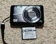 Olympus VG-160 14.0 Mega Pixels 5x Optical Zoom Black Compact Digital Camera