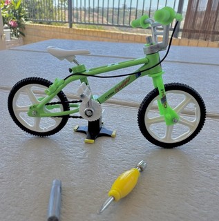 Flick Trix Haro Master Freestyler BMX Green Bob Haro Old School BMX